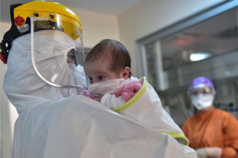 Koronavirüs Gebelikte Anne ve Bebek İçin Ne Kadar Riskli